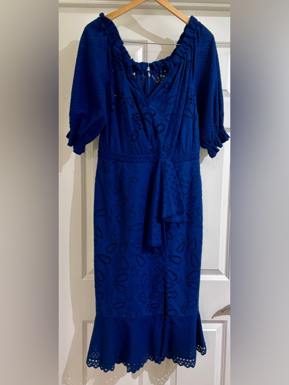 Saloni Olivia French Lace Midi Dress - Picture 4 of 10